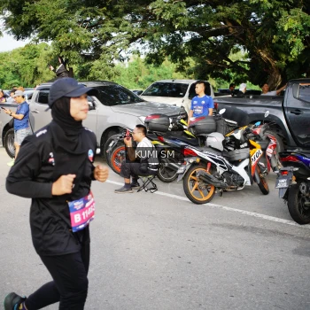 Runner Photo 3711724