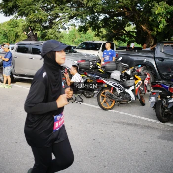Runner Photo 3711845