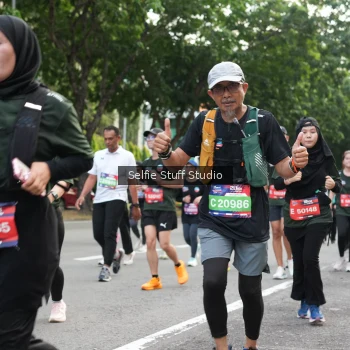 Runner Photo 3711855
