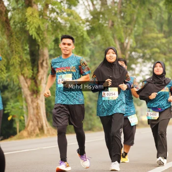 Runner Photo 3711874