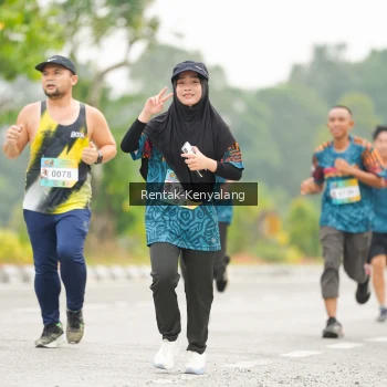 Runner Photo 3711875