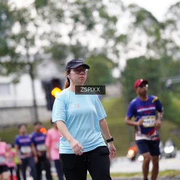 Runner Photo 3711914