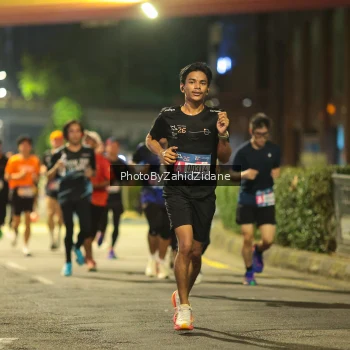Runner Photo 3712002