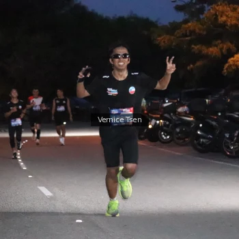 Runner Photo 3712015