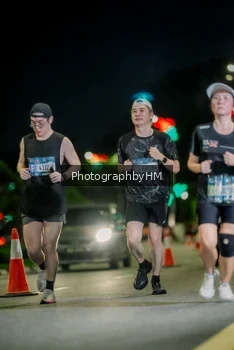 Runner Photo 3712165