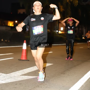 Runner Photo 3712392
