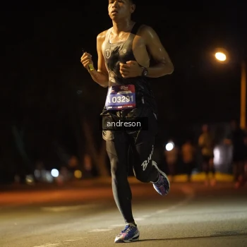 Runner Photo 3712404