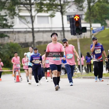 Runner Photo 3712494