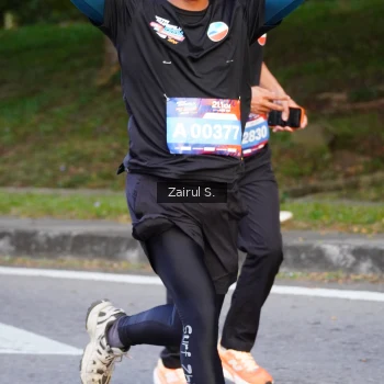 Runner Photo 3712513
