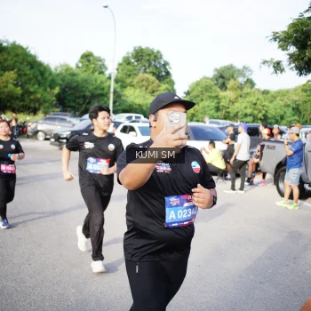 Runner Photo 3712539