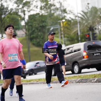 Runner Photo 3712573