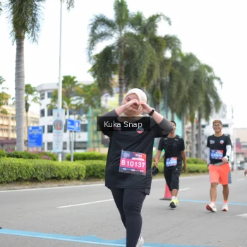 Runner Photo 3712623