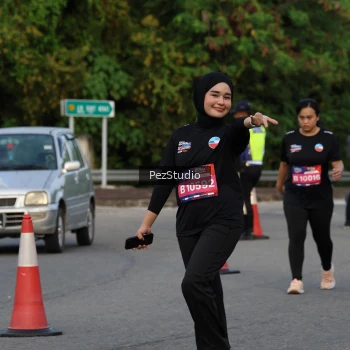 Runner Photo 3712624