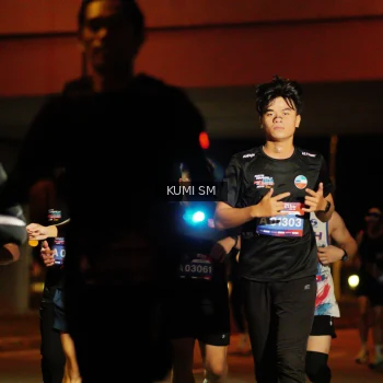Runner Photo 3712631