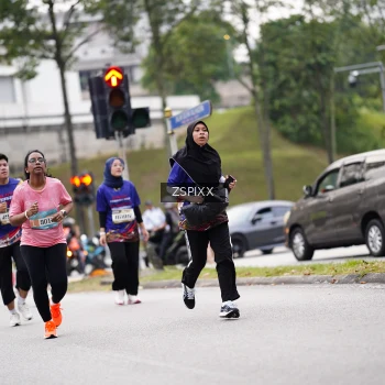 Runner Photo 3712678