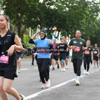 Runner Photo 3712679