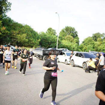 Runner Photo 3712691
