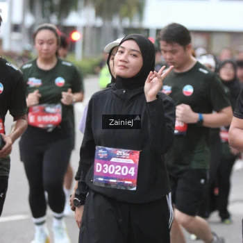 Runner Photo 3712695