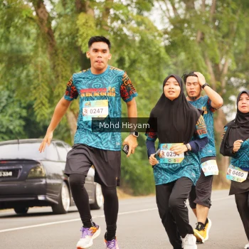 Runner Photo 3712697