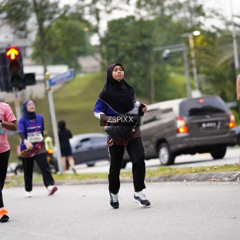 Runner Photo 3712704