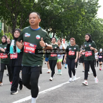 Runner Photo 3712737