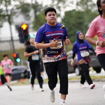 Runner Photo 3712766