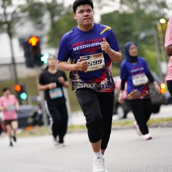 Runner Photo 3712770