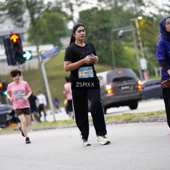 Runner Photo 3712799