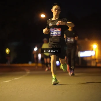 Runner Photo 3712805