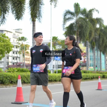 Runner Photo 3712856