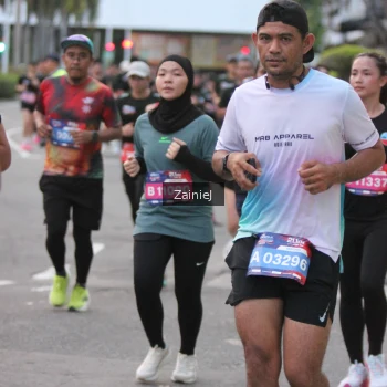 Runner Photo 3712899