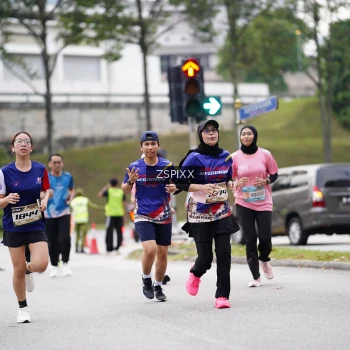 Runner Photo 3712906
