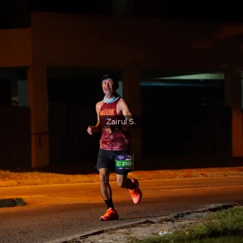 Runner Photo 3712913
