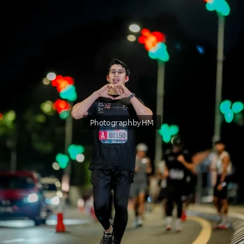 Runner Photo 3712949