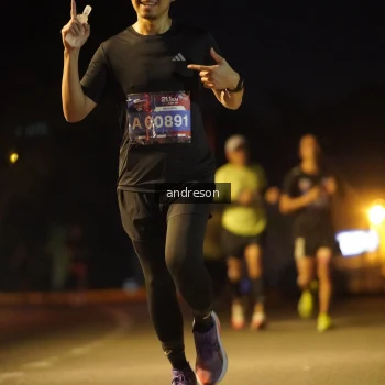 Runner Photo 3712988