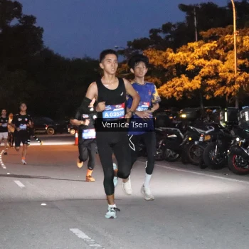 Runner Photo 3713109