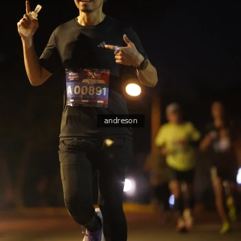 Runner Photo 3713179