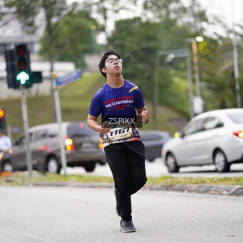 Runner Photo 3713343