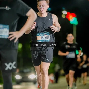 Runner Photo 3713425