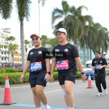 Runner Photo 3713505