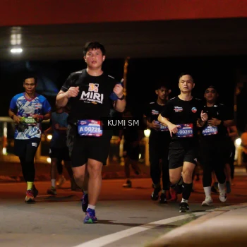 Runner Photo 3713513