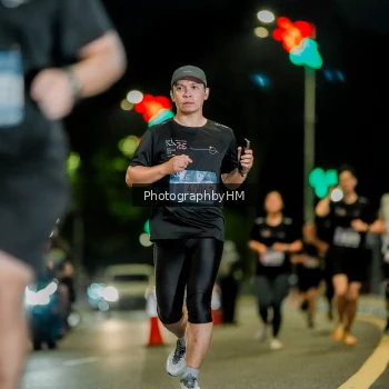 Runner Photo 3713544