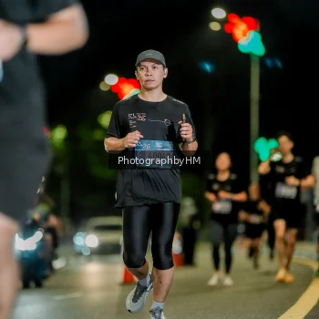 Runner Photo 3713555