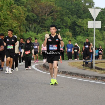 Runner Photo 3713615