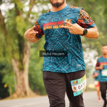 Runner Photo 3713728