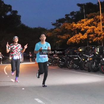 Runner Photo 3713788