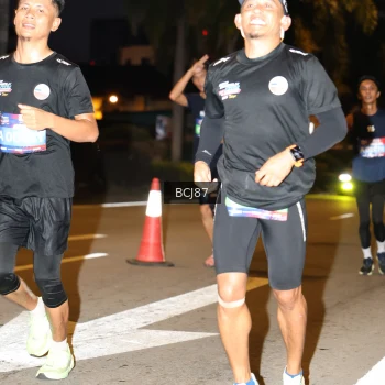 Runner Photo 3713929