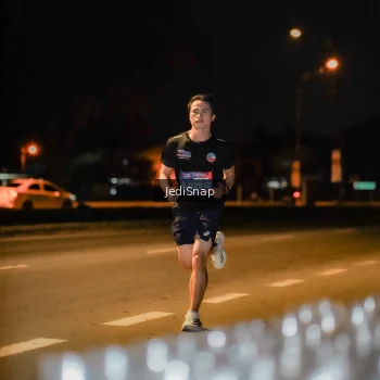Runner Photo 3714001