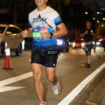 Runner Photo 3714013