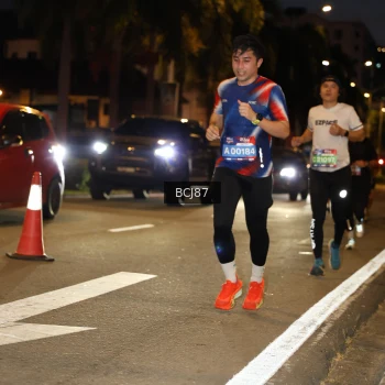 Runner Photo 3714032
